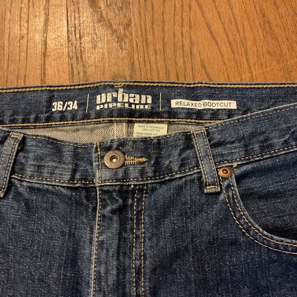 Jeans - Picture 2 of 3